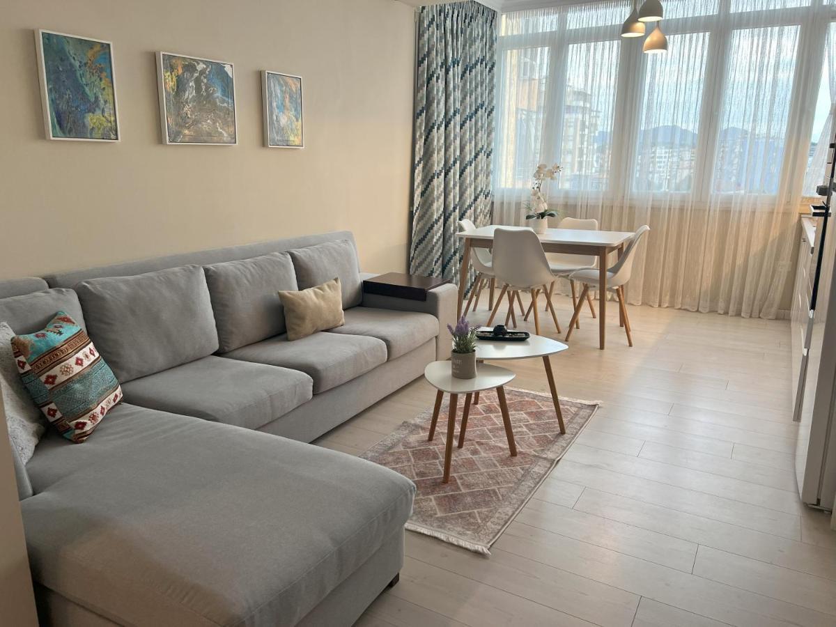 Grand New Bazaar Apartment Tirana Exterior foto