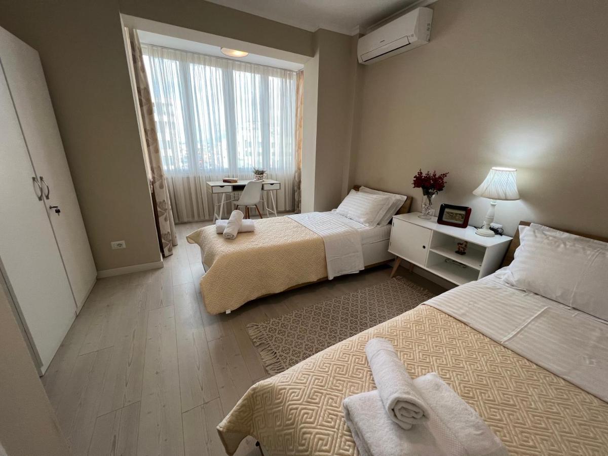 Grand New Bazaar Apartment Tirana Exterior foto